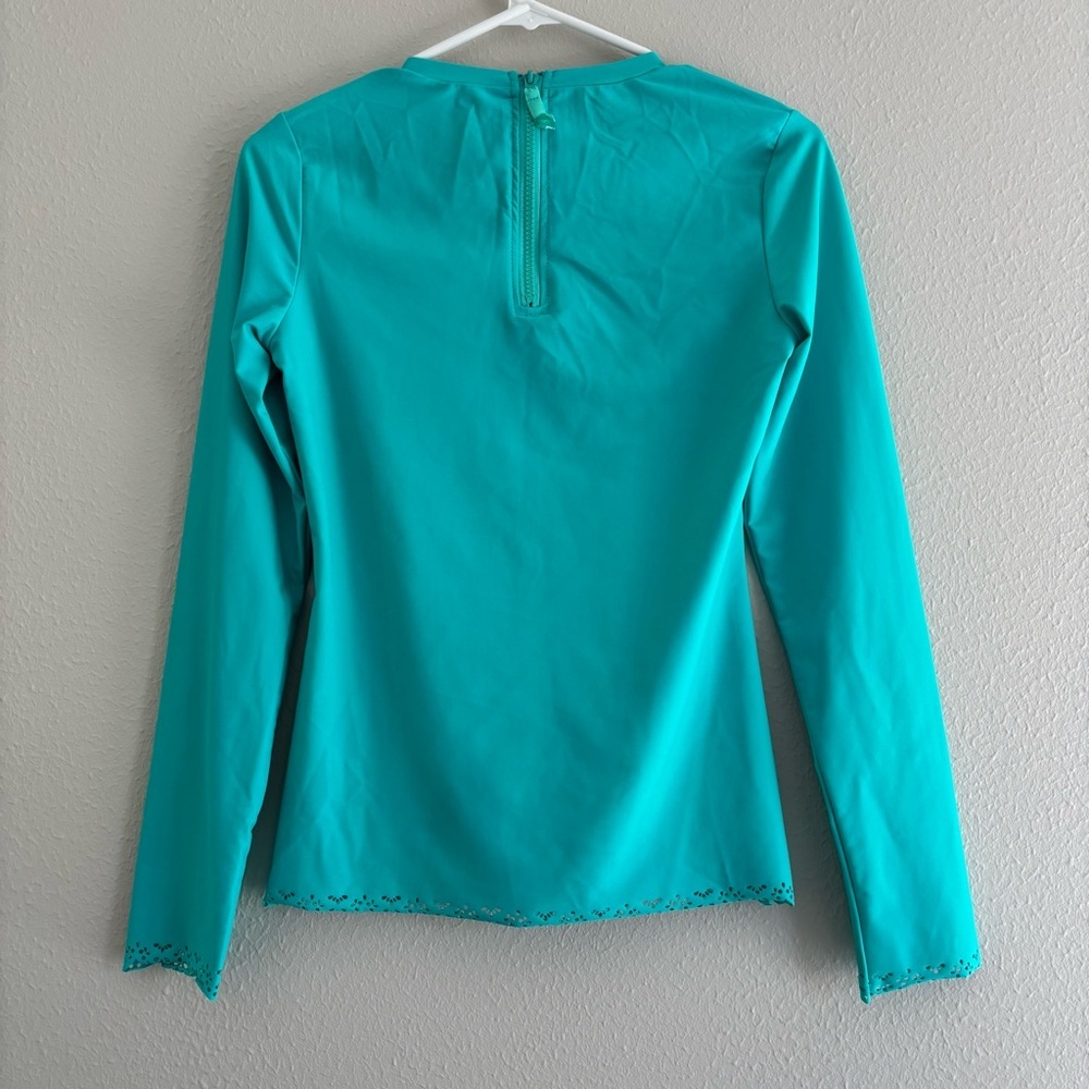 Cabana Life Scallop Rashguard - Picture 3 of 7
